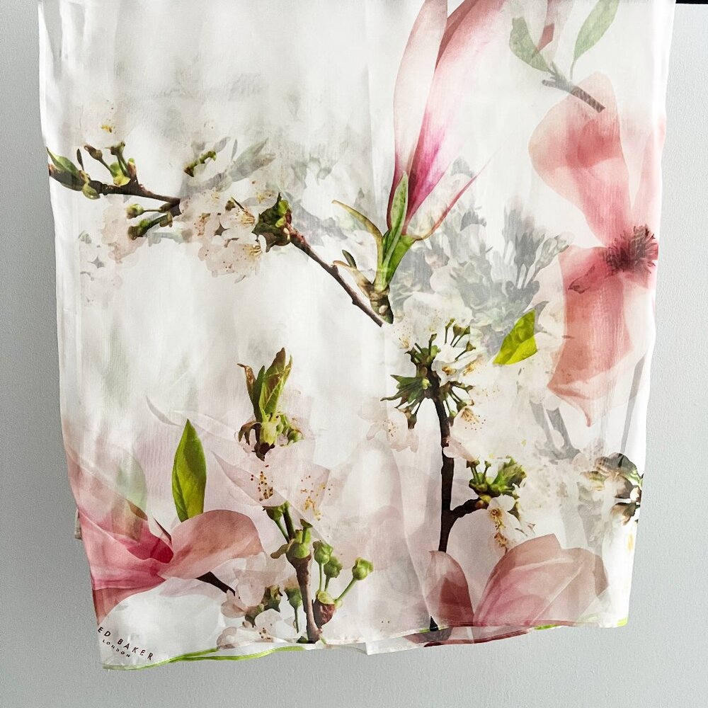 Ted Baker London Sheer Floral Scarf / Light Shawl – Like New